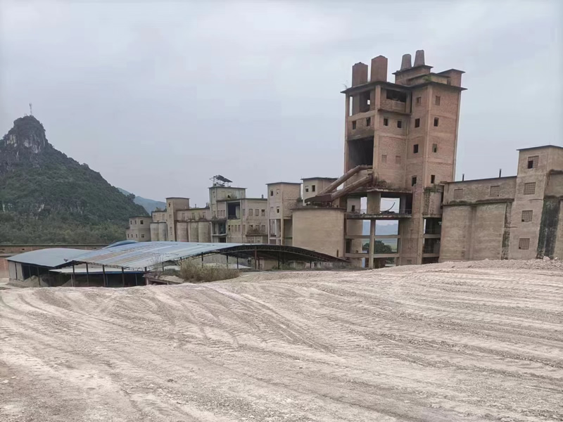 開采廠區(qū)